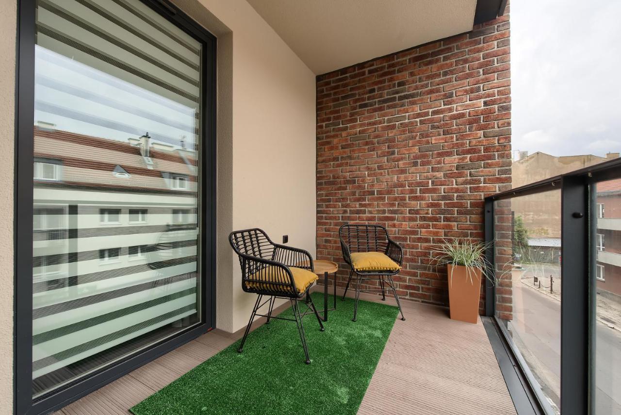Zentrum Apartament Parking By Impero Poznań Exteriör bild
